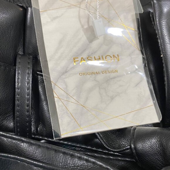 🖤 Wednesday Addams Chic Black Pleather Bow-Belt Shorts 🕷️ Back-to-School Goth - Picture 6 of 7